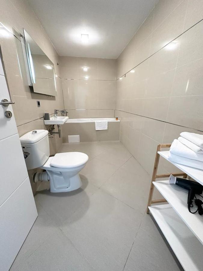 Apartment Forest View Silver M B34 *